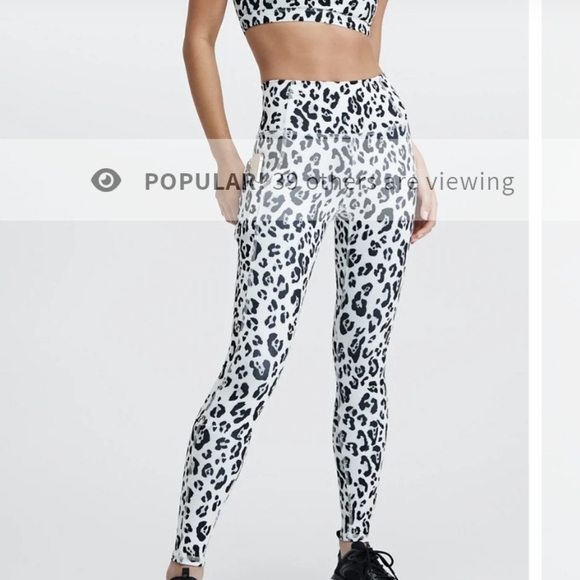 Fabletics, XXL short, oasis pureluxe leopard legging - Picture 9 of 10